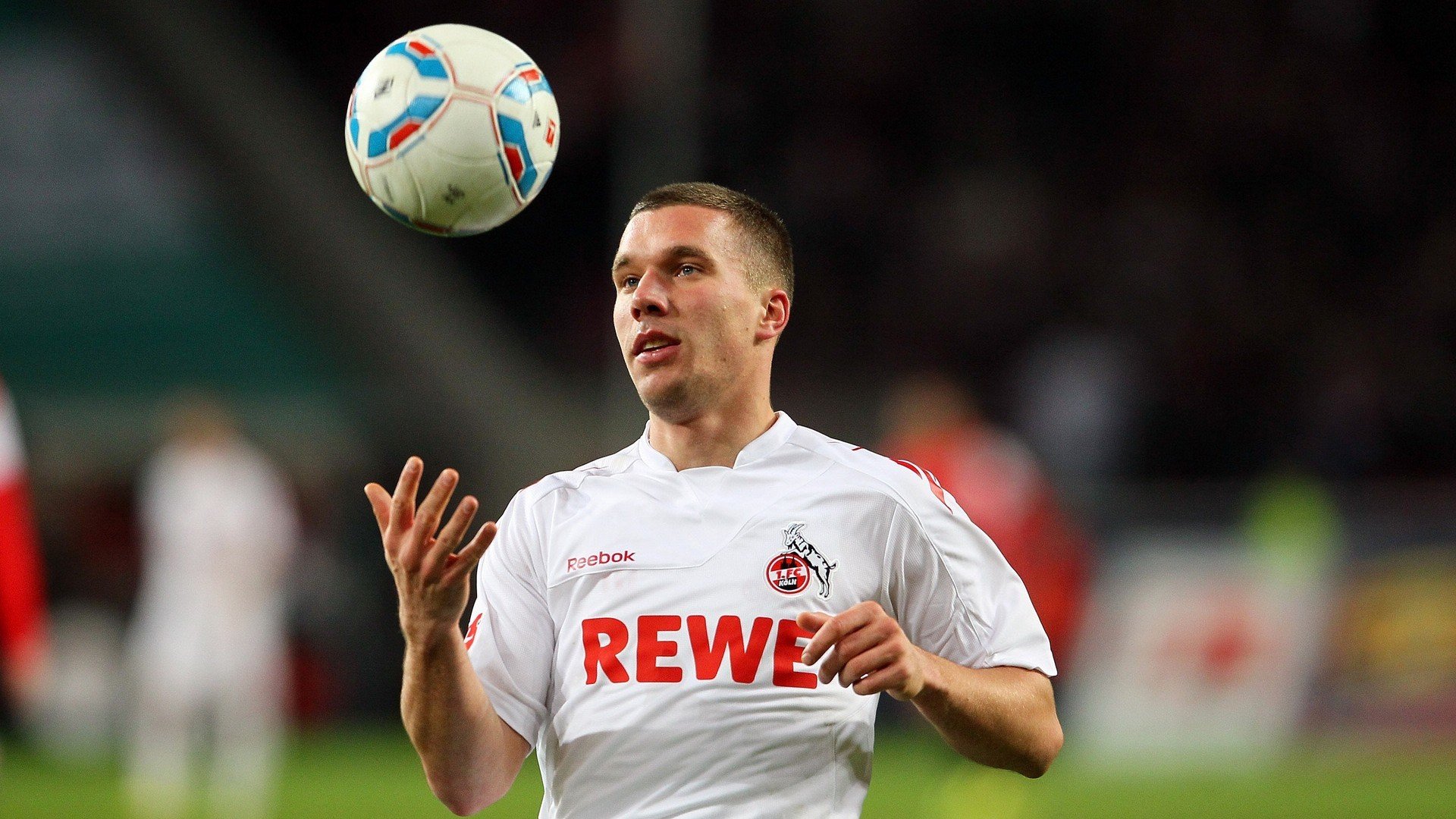 “中超赛场节奏加快，攻防大战不断上演”，中超赛制规则