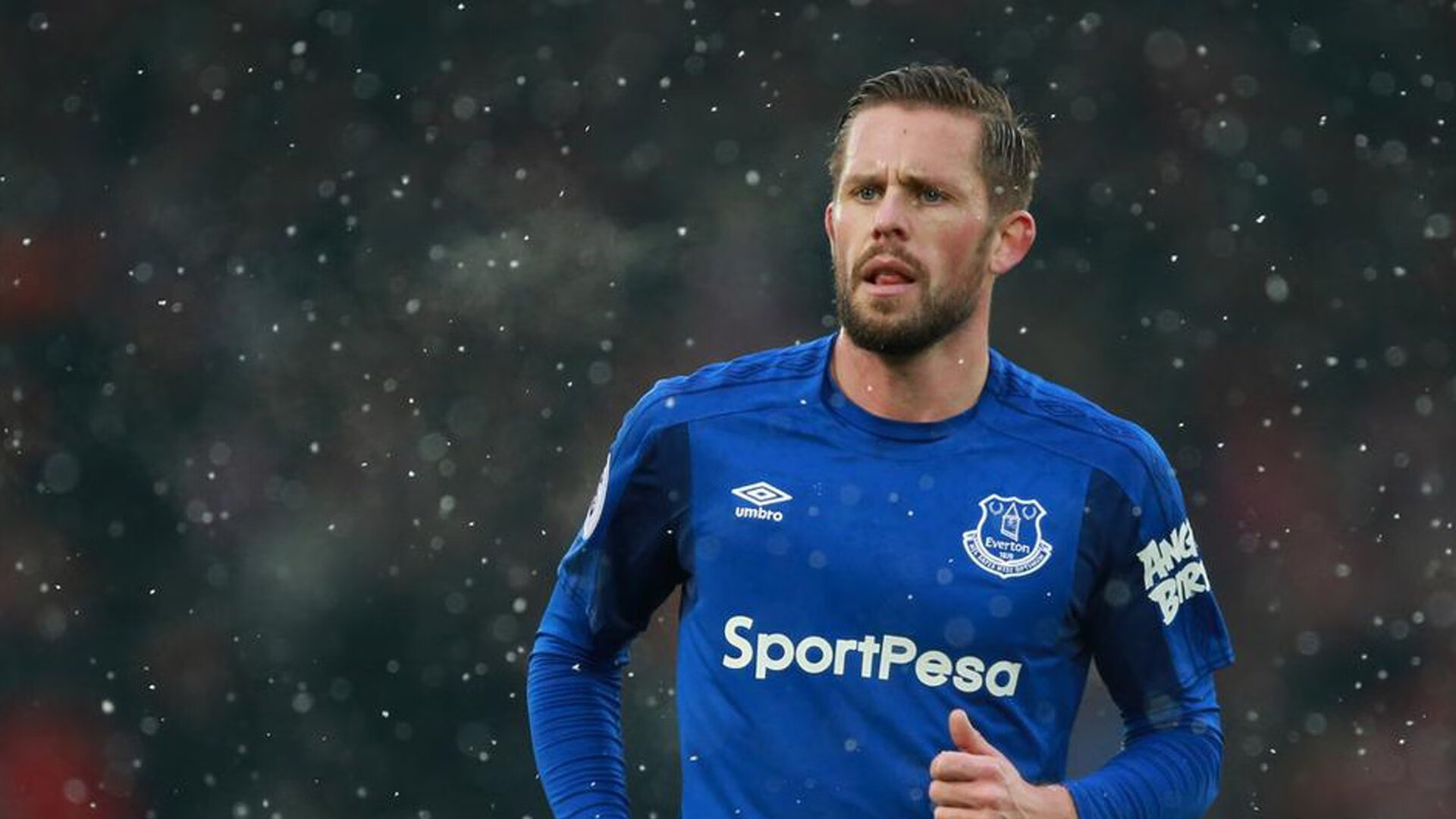 国王前锋为慈善骑行100公里，关注儿童健康，国王队的大前锋