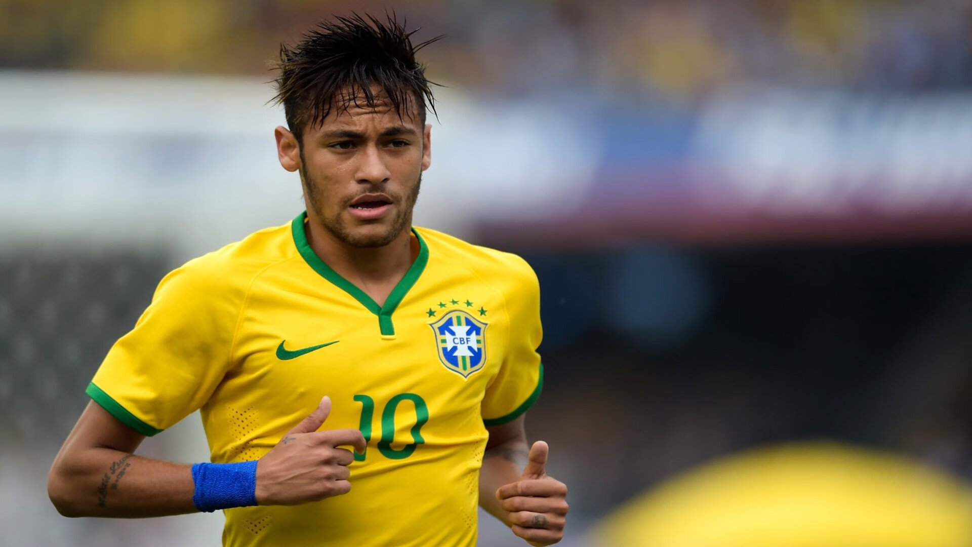 未来足球青训营，培养新时代球星，足球青训改革